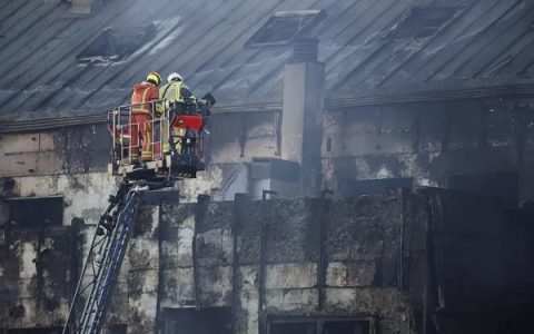 西班牙瓦伦西亚住宅楼火灾已致10人死亡