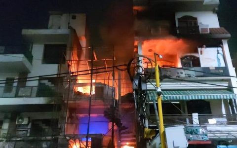 印度新德里一儿童医院发生火灾 至少6名新生儿死亡